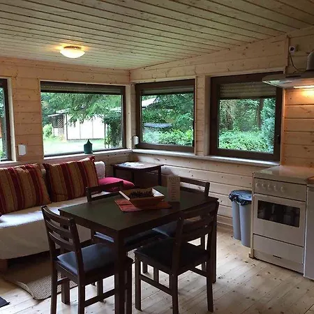 Ferienhaeuser Am Naturcamping Plot Nyaraló *