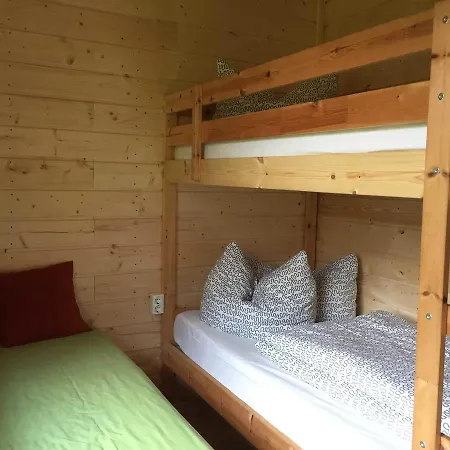 Ferienhaeuser Am Naturcamping Plot Nyaraló Ziegenrück